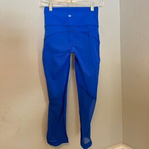 Lululemon Cropped Leggings with mesh  RARE Royal blue color Size 2